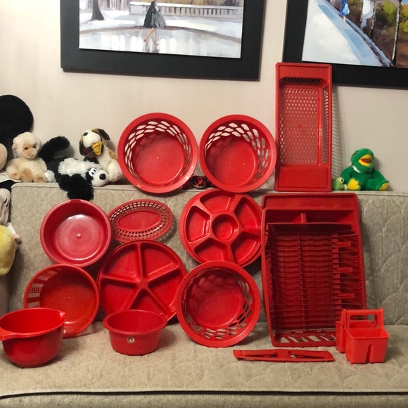 🌺🌺🌺 15 pieces red kitchen plastic set
